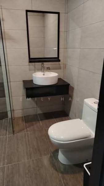 Kediaman Servis untuk Disewa di Molek Regency - Emily Hau - Bathroom - PropertyGuru.com.my