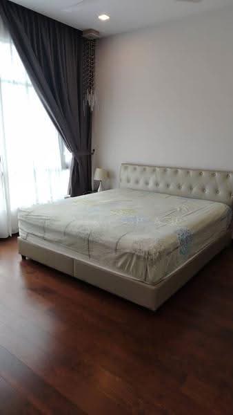 Kediaman Servis untuk Disewa di Molek Regency - Emily Hau - Bedroom - PropertyGuru.com.my