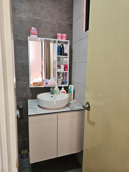 Service Residence for Sale at The Podium - Jimmyy Chin - Bathroom - PropertyGuru.com.my