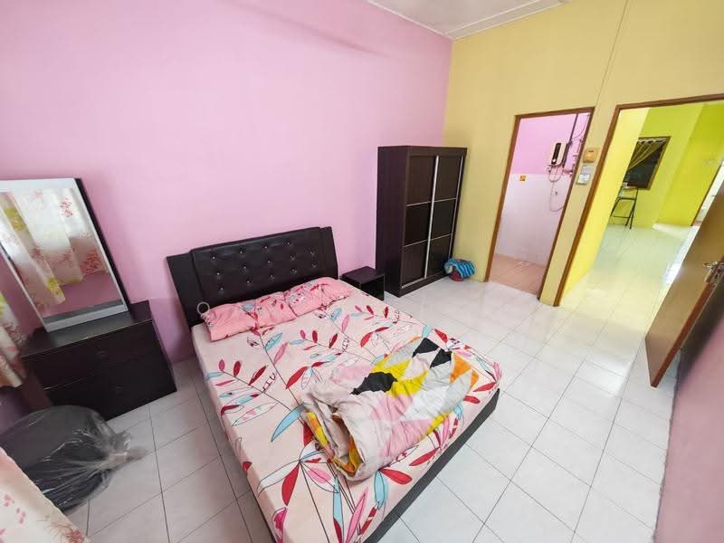 Rumah Teres 1-Tingkat untuk Disewa di Taman Sri Perkasa (Ipoh) - Qazin Khoo - Bedroom - PropertyGuru.com.my