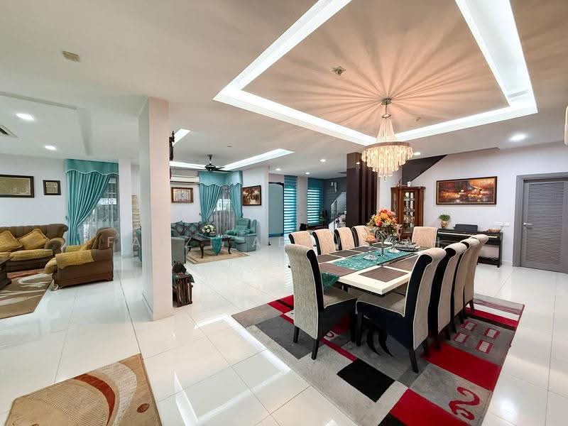 Semi-Detached House for Sale in Seksyen 6 Bangi (Bandar Baru Bangi) - Fauzi Abdullah - Living Room - PropertyGuru.com.my