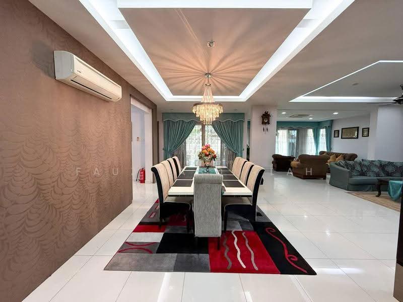 Semi-Detached House for Sale in Seksyen 6 Bangi (Bandar Baru Bangi) - Fauzi Abdullah - Dining Room - PropertyGuru.com.my