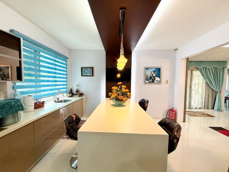 Semi-Detached House for Sale in Seksyen 6 Bangi (Bandar Baru Bangi) - Fauzi Abdullah - Kitchen - PropertyGuru.com.my