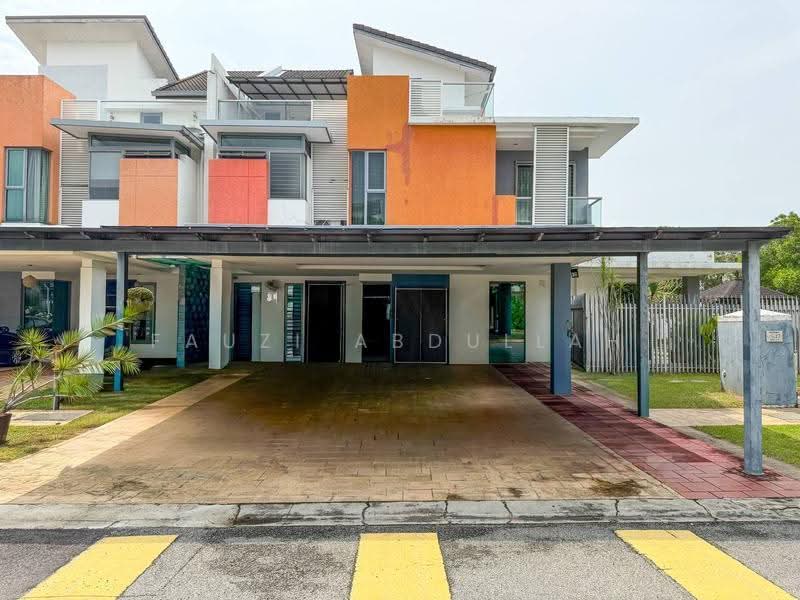 Semi-Detached House for Sale in Seksyen 6 Bangi (Bandar Baru Bangi) - Fauzi Abdullah - Exterior - PropertyGuru.com.my