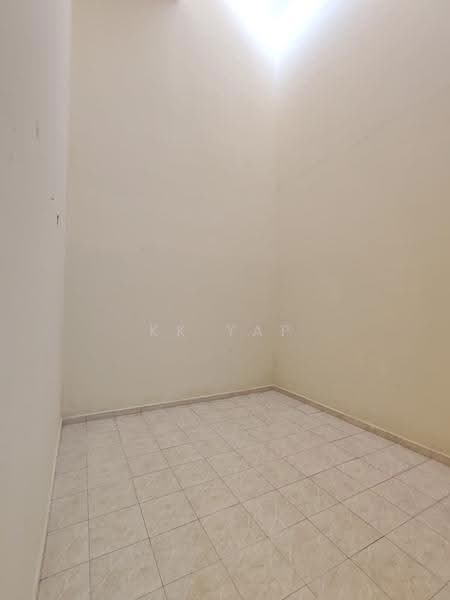 2-storey Terraced House for Sale in Taman Cheng Setia (Cheng) - KK Yap - Interior - PropertyGuru.com.my