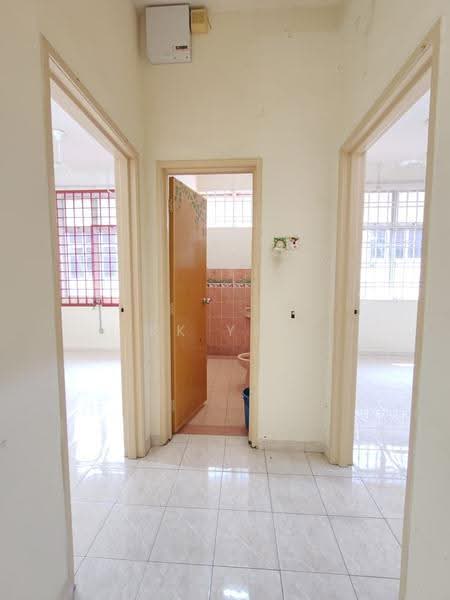 2-storey Terraced House for Sale in Taman Cheng Setia (Cheng) - KK Yap - Bathroom - PropertyGuru.com.my