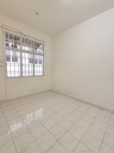 2-storey Terraced House for Sale in Taman Cheng Setia (Cheng) - KK Yap - Interior - PropertyGuru.com.my