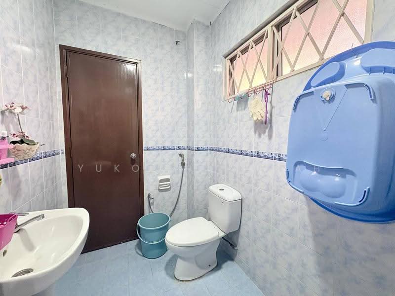 Rumah Teres 2-Tingkat untuk Dijual di Seksyen 7 (Shah Alam) - Syukor Hartanah - Bathroom - PropertyGuru.com.my