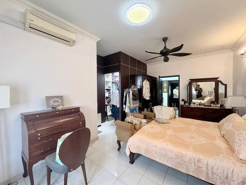 Rumah Teres 2-Tingkat untuk Dijual di Seksyen 7 (Shah Alam) - Syukor Hartanah - Bedroom - PropertyGuru.com.my