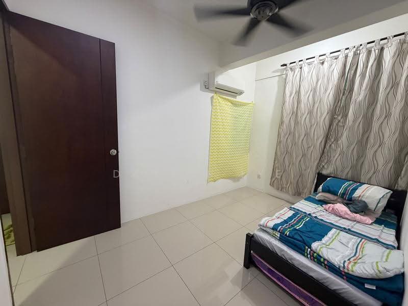 Kondominium untuk Disewa di Berjaya Condominium - Darren Lye - Bedroom - PropertyGuru.com.my