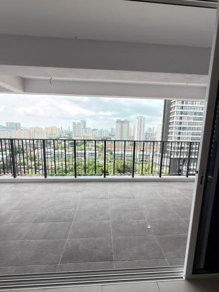 Kondominium untuk Dijual di Jelutong Central Residence - Darren Lye - Balcony - PropertyGuru.com.my