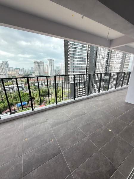 Kondominium untuk Dijual di Jelutong Central Residence - Darren Lye - Balcony - PropertyGuru.com.my