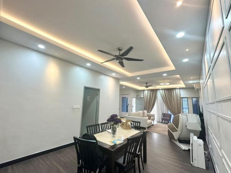 2-storey Terraced House for Sale in Saujana Rawang (Rawang) - Kelvin . - Living Room - PropertyGuru.com.my