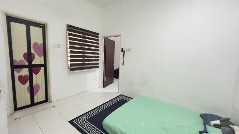 Rumah Bandar untuk Dijual di Bandar Saujana Putra (Tanjong Duabelas) - Hairi Halim - PropertyGuru.com.my