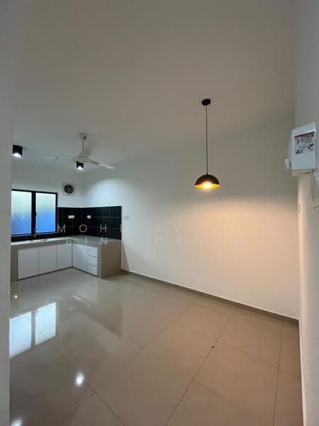 Townhouse for Rent in Kampung Tengah Gombak (Gombak) - Mohd Syafie Bin Borhan - Kitchen - PropertyGuru.com.my
