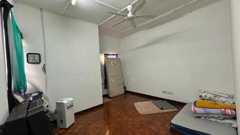 Rumah Teres 2.5-Tingkat untuk Dijual di Bandar Country Homes (Rawang) - Kelvin . - Bedroom - PropertyGuru.com.my