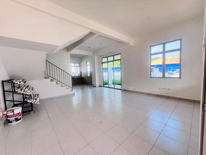 2.5-storey Terraced House for Sale in Taman Pulai Mutiara (Iskandar Puteri (Nusajaya)) - John Lim - Living Room - PropertyGuru.com.my