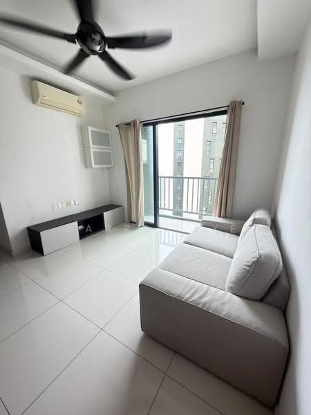 Condominium for Sale at TRI PINNACLE - Darren Lye - Living Room - PropertyGuru.com.my