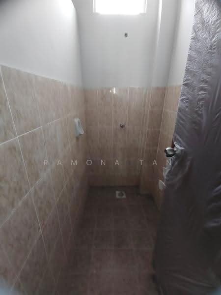 Kedai untuk Dijual di Taman Merdeka Permai (Batu Berendam) - Ramona Tan - Bathroom - PropertyGuru.com.my