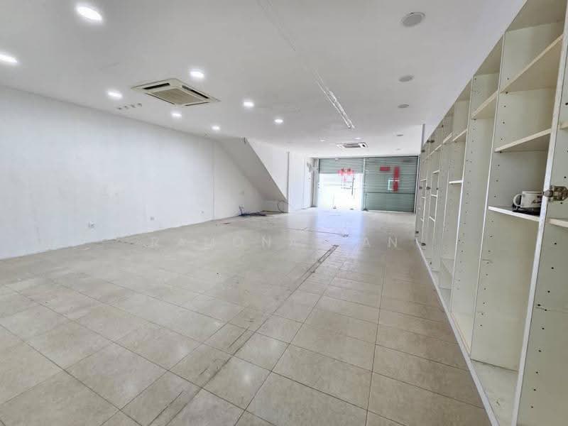 Kedai untuk Dijual di Taman Merdeka Permai (Batu Berendam) - Ramona Tan - Interior - PropertyGuru.com.my