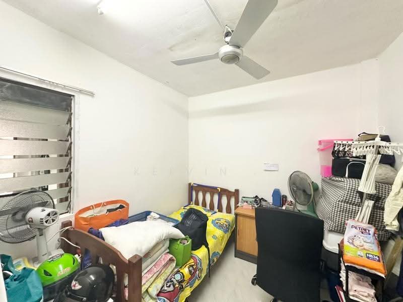 Rumah Flat untuk Dijual di Pangsapuri Intan - Kelvin . - Bedroom - PropertyGuru.com.my