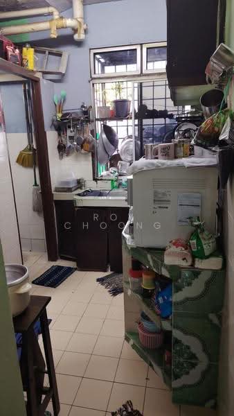 Pangsapuri untuk Dijual di Desa Mentari Apartment - Roy Choong - Kitchen - PropertyGuru.com.my