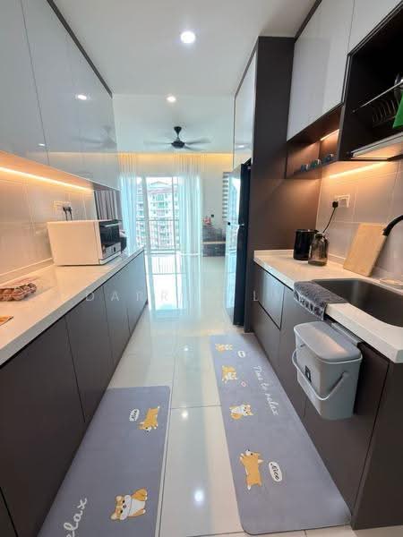 Condominium for Sale at The Amarene - Darren Lye - Kitchen - PropertyGuru.com.my