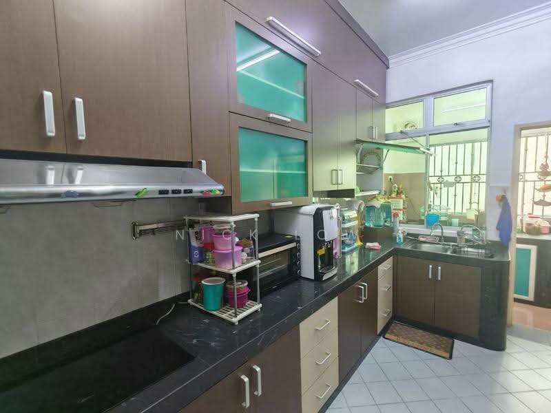 2-storey Terraced House for Rent in Taman Seri Orkid (Skudai) - Nick Low - Kitchen - PropertyGuru.com.my