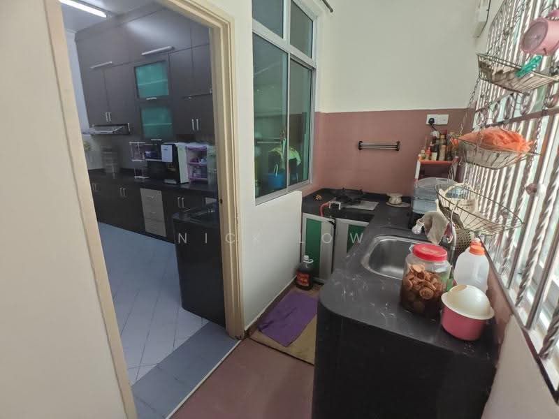 2-storey Terraced House for Rent in Taman Seri Orkid (Skudai) - Nick Low - Kitchen - PropertyGuru.com.my