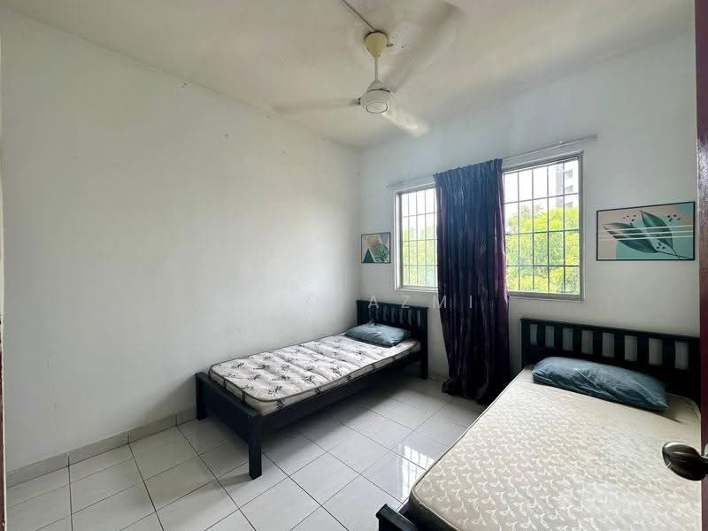 Apartment for Rent at Pangsapuri Cemara - Aniq Azmi - Bedroom - PropertyGuru.com.my