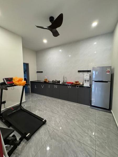 Rumah Berkembar untuk Dijual di Taman Gaya (Ulu Tiram) - Calvin Wong - Kitchen - PropertyGuru.com.my