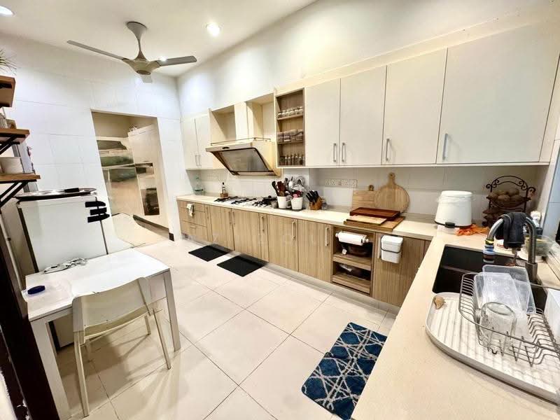 Rumah Berkembar untuk Dijual di Desa Sri Hartamas (Sri Hartamas) - Azizol . - Kitchen - PropertyGuru.com.my