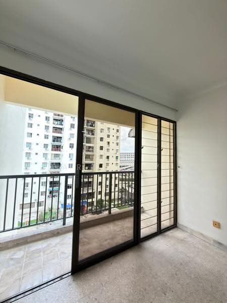 Pangsapuri untuk Dijual di Taman Seri Damai (B) - Darren Lye - Balcony - PropertyGuru.com.my