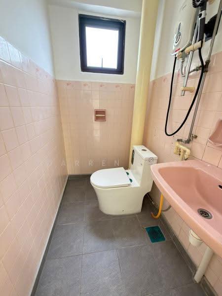 Pangsapuri untuk Dijual di Taman Seri Damai (B) - Darren Lye - Bathroom - PropertyGuru.com.my
