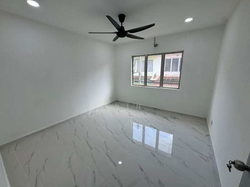 Rumah Teres 2.5-Tingkat untuk Dijual di Bandar Country Homes (Rawang) - Kelvin . - Interior - PropertyGuru.com.my