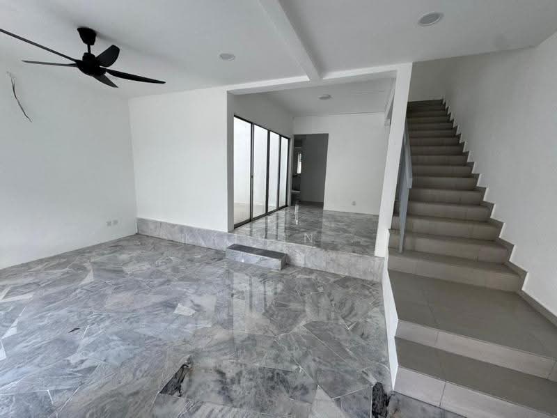 Rumah Teres 2.5-Tingkat untuk Dijual di Bandar Country Homes (Rawang) - Kelvin . - Interior - PropertyGuru.com.my