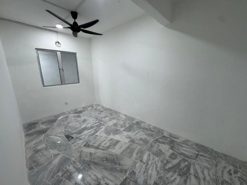 Rumah Teres 2.5-Tingkat untuk Dijual di Bandar Country Homes (Rawang) - Kelvin . - Interior - PropertyGuru.com.my