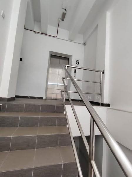 Retail Space untuk Dijual di Jalan loke yew (Kuala Lumpur) - Yubi Leong - Corridor - PropertyGuru.com.my