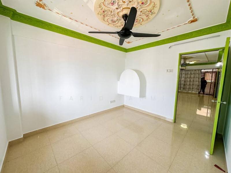 Apartment for Sale at Pangsapuri Seroja - Farid Fahmi - Living Room - PropertyGuru.com.my