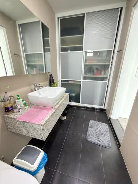 Condominium for Sale at Vertiq - Darren Lye - Bathroom - PropertyGuru.com.my