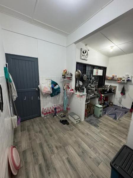 1-storey Terraced House for Sale in Kuching (Sarawak) - Jimmyy Chin - Kitchen - PropertyGuru.com.my
