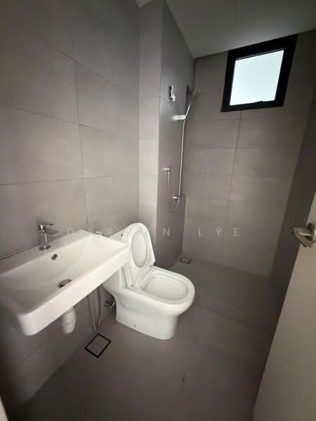 Service Residence for Sale at Vivo Executive Apartment - Darren Lye - Bathroom - PropertyGuru.com.my