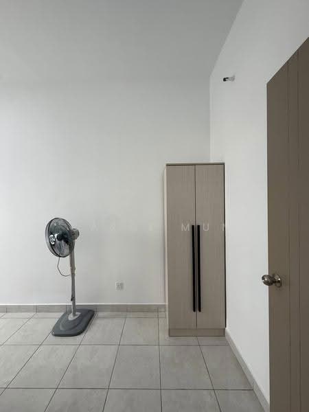 Kediaman Servis untuk Disewa di Vision City Youth City - Carol Mun - Bedroom - PropertyGuru.com.my