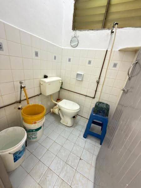 Apartment for Rent at Taman Seri Sari (Sunshine Garden) - Darren Lye - Bathroom - PropertyGuru.com.my