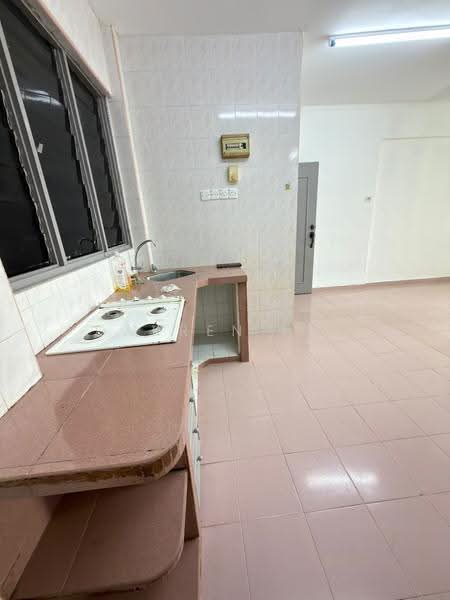 Apartment for Rent at Taman Seri Sari (Sunshine Garden) - Darren Lye - Kitchen - PropertyGuru.com.my