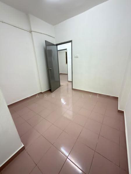 Apartment for Rent at Taman Seri Sari (Sunshine Garden) - Darren Lye - Interior - PropertyGuru.com.my