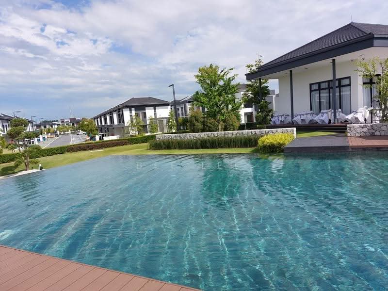 Rumah Berkembar untuk Dijual di Setia Alam (Selangor) - Bee Lee - Exterior - PropertyGuru.com.my
