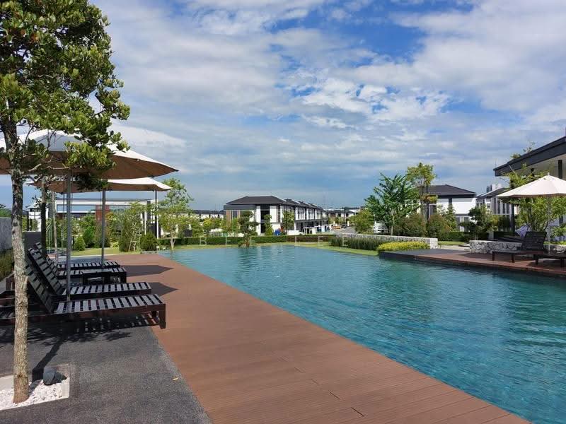 Rumah Berkembar untuk Dijual di Setia Alam (Selangor) - Bee Lee - Exterior - PropertyGuru.com.my