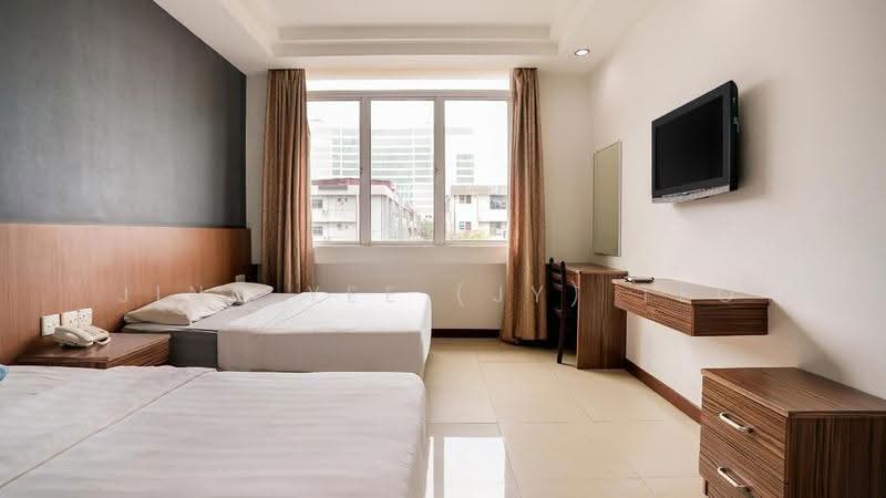 Hotel / Resort for Sale in Kota Kinabalu (Sabah) - Jing Yee (JY) Teo - Bedroom - PropertyGuru.com.my