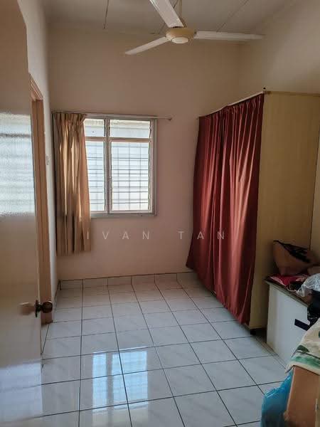 Rumah Teres 2-Tingkat untuk Dijual di Taman Putra Prima (Puchong) - Ivan Tan - Bedroom - PropertyGuru.com.my